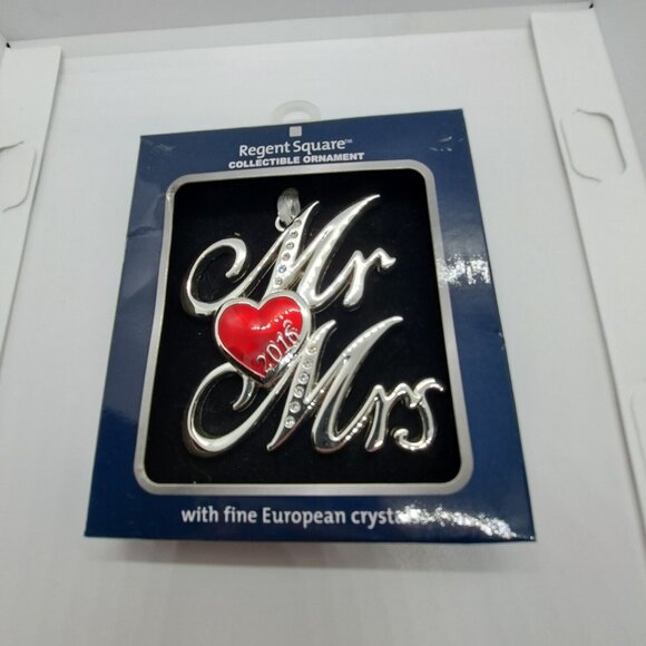 Regency Square Mr & Mrs 2016 Christmas Tree Ornament Silver Tone Heart - Picture 1 of 2
